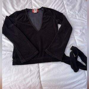 Juicy Couture Vintage Terry Cloth V Neck Long Sleeve Long Sleeve Top Petite